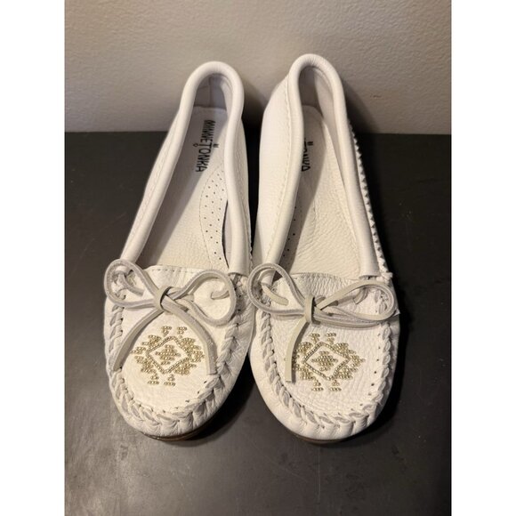Minnetonka Deerskin Leather Gold Beaded Moccasins White Size 7.5/8 Rare Colorway - Picture 1 of 10